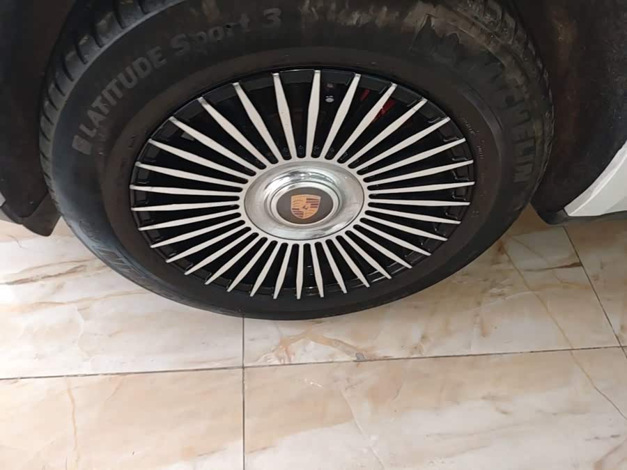 Porsche Macan 2019, фото 22