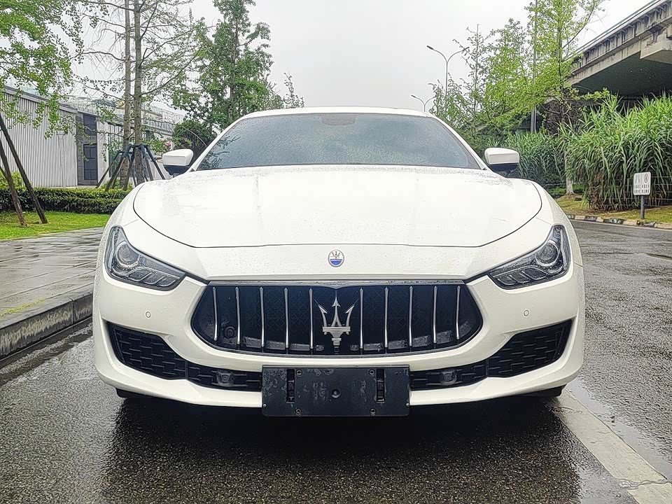 Maserati Ghibli Maserati Ghibli