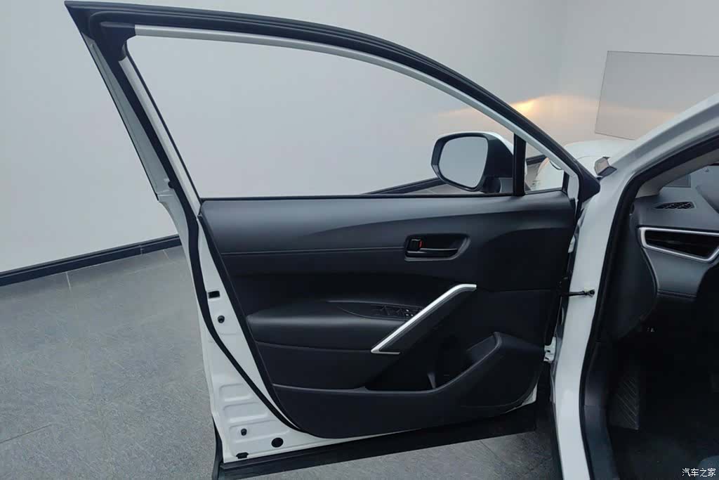 Toyota Frontlander, 2024 7