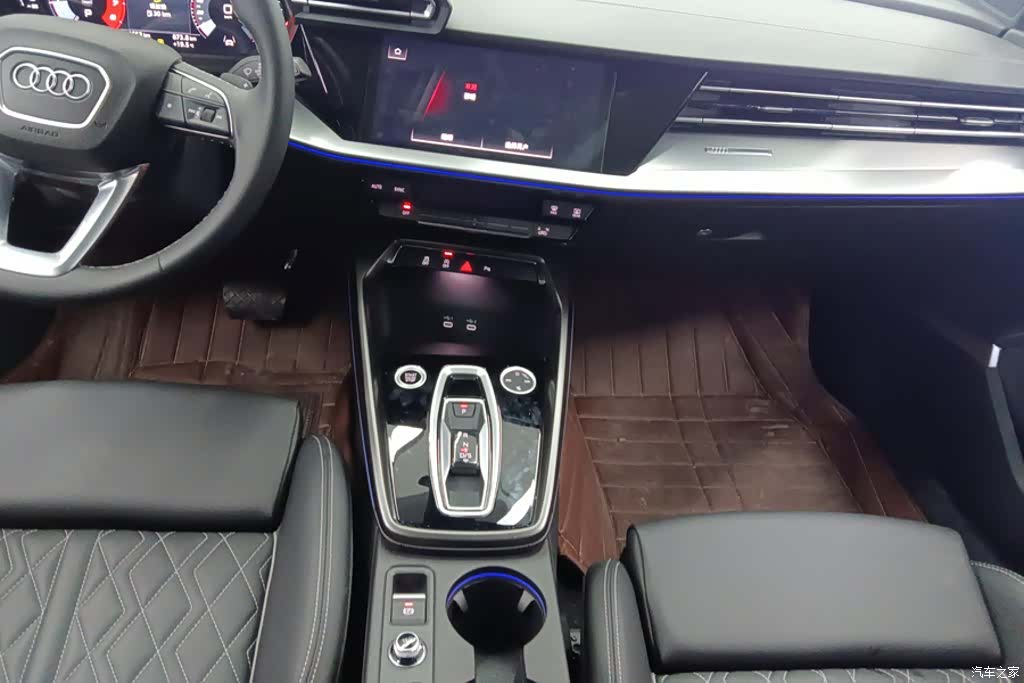 Audi Flying Spur, 2025 16