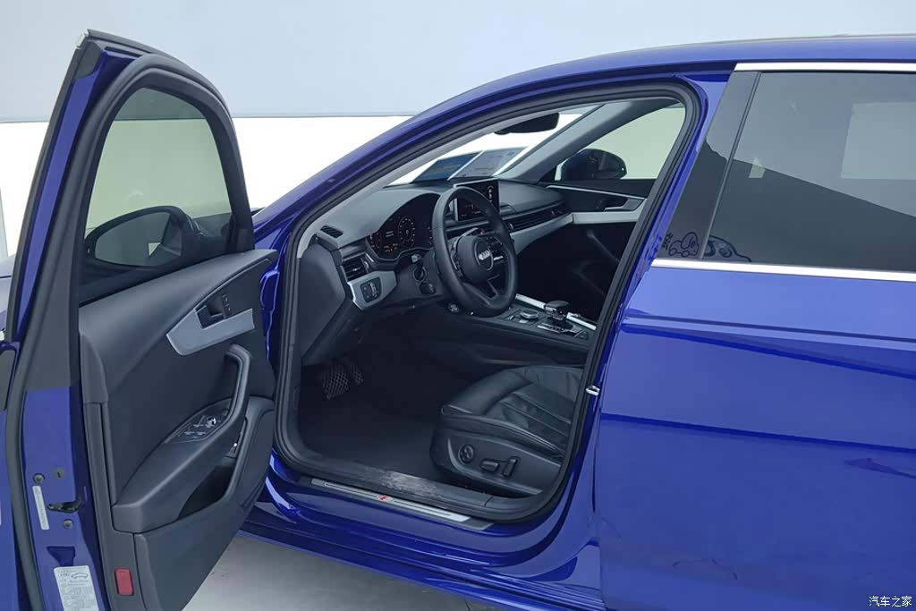 Audi A4L, 2019 9