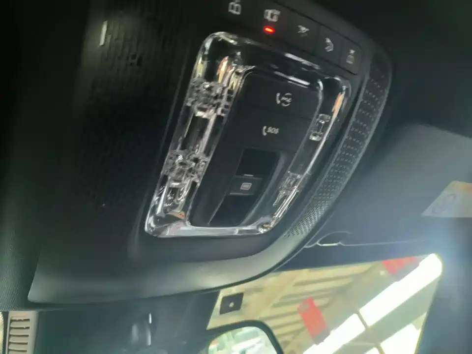 Mercedes-Benz GLA Mercedes-Benz GLA