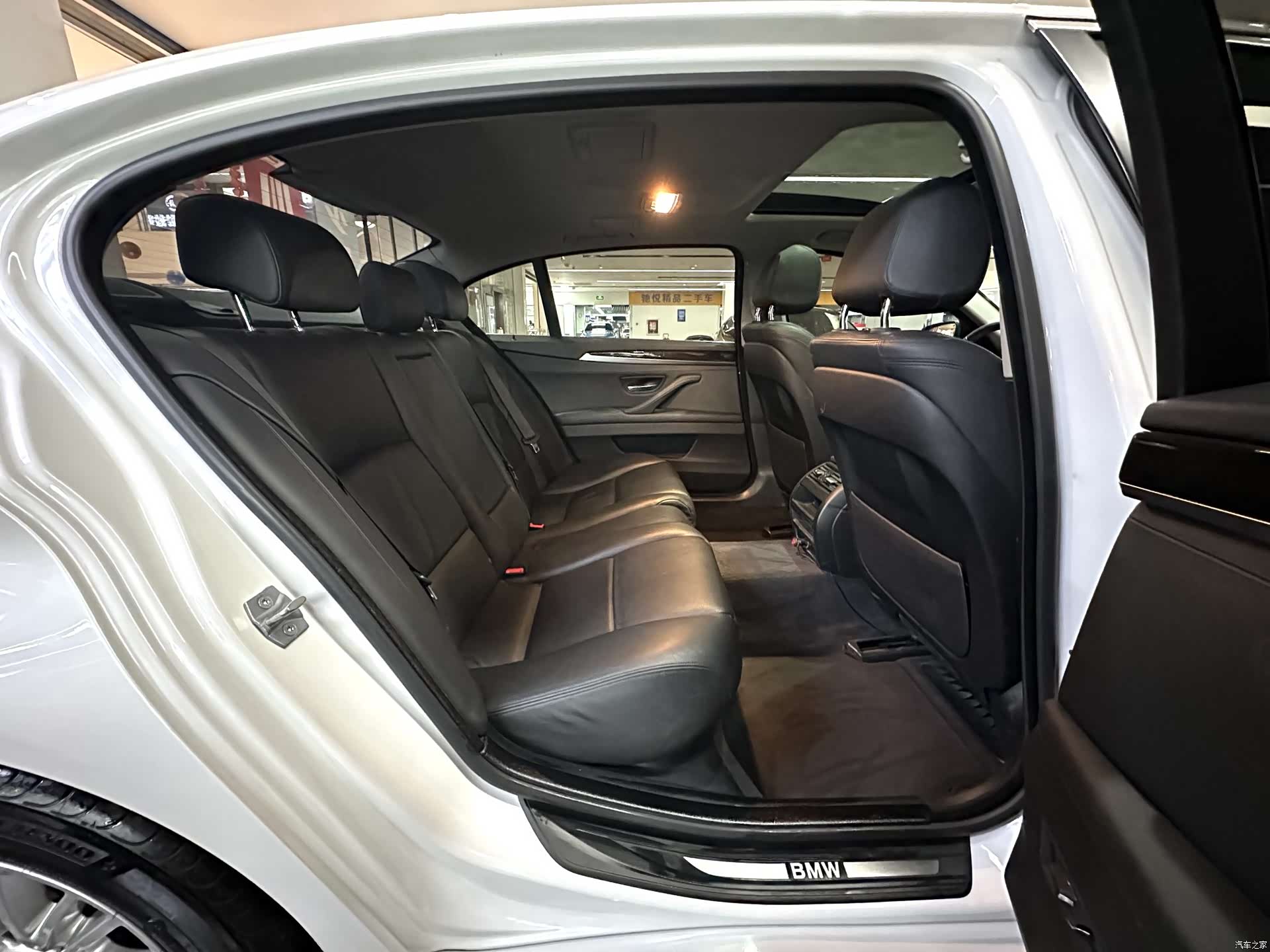 BMW 5 Series, 2014 21