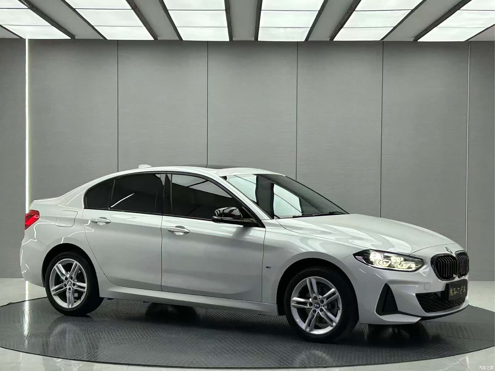 BMW 1 Series, 2022 6
