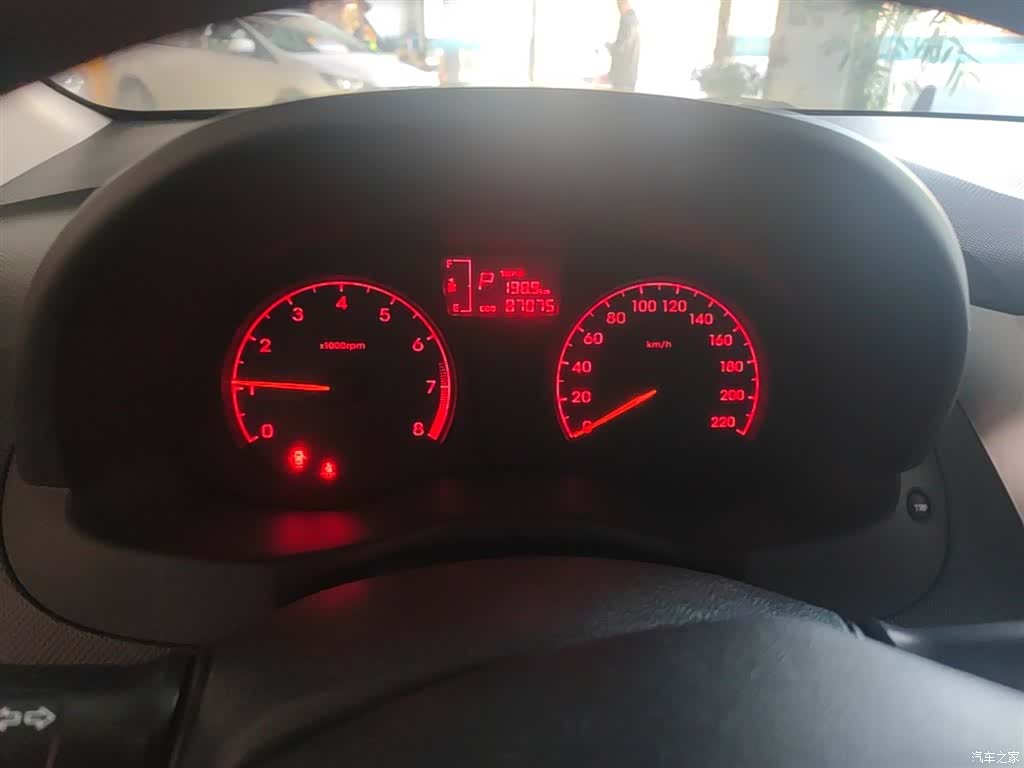 Hyundai GLS, 2015 12