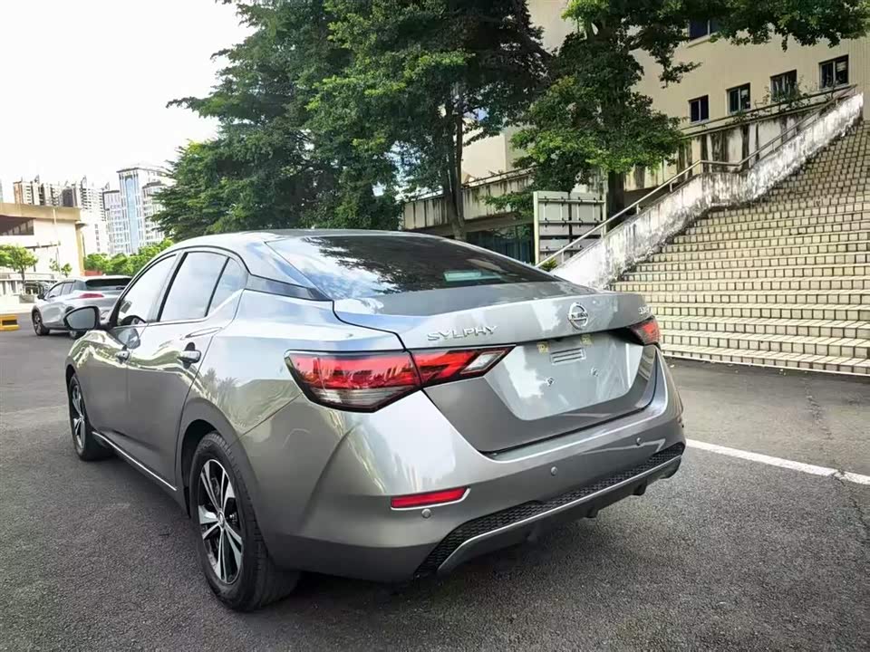 Nissan Xuan Yi Nissan Xuan Yi
