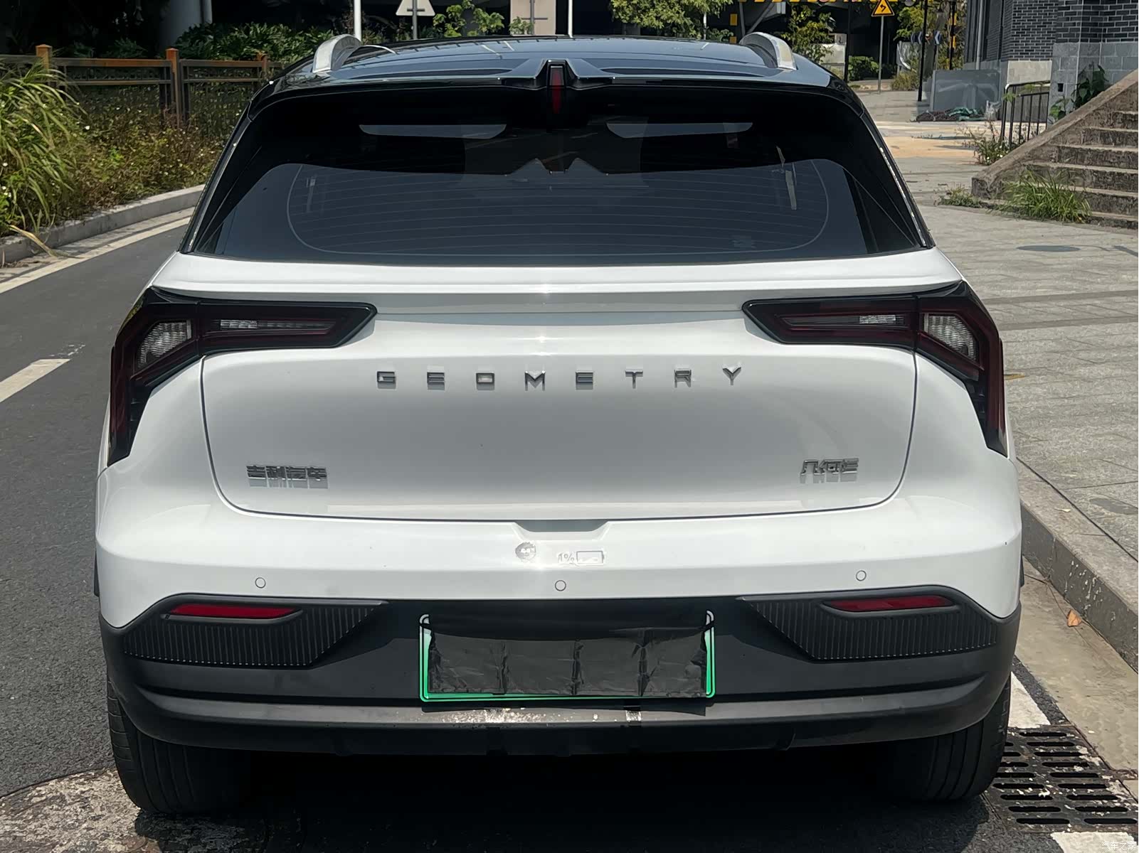 Geely E, 2022 17