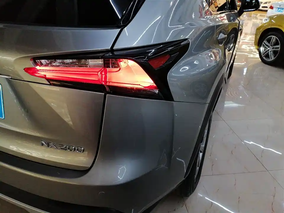 Lexus NX