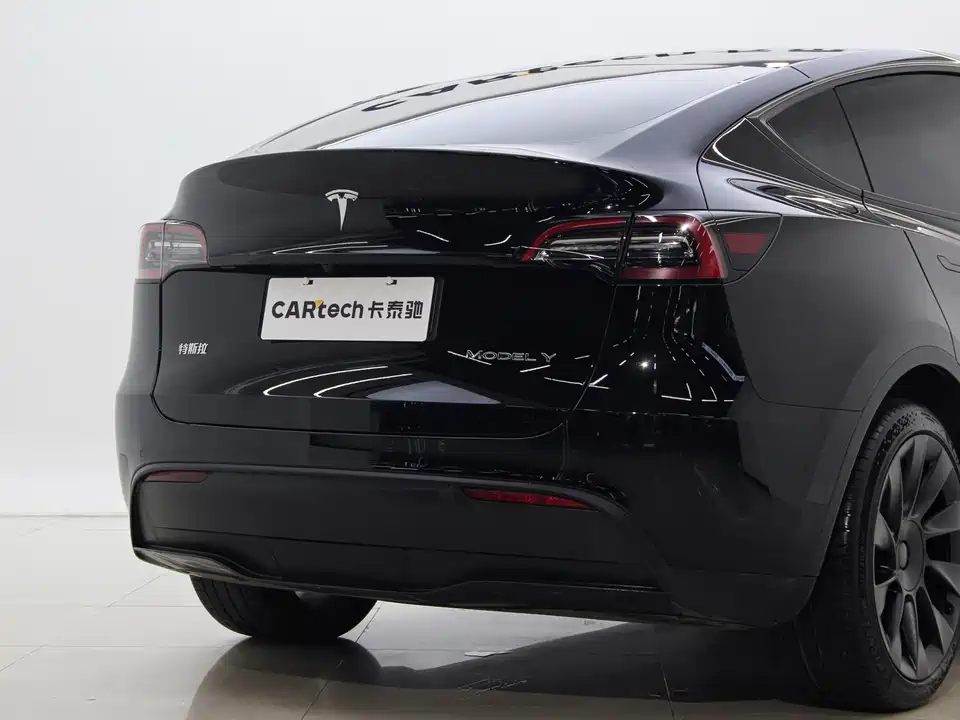 Tesla Model Y Tesla Model Y