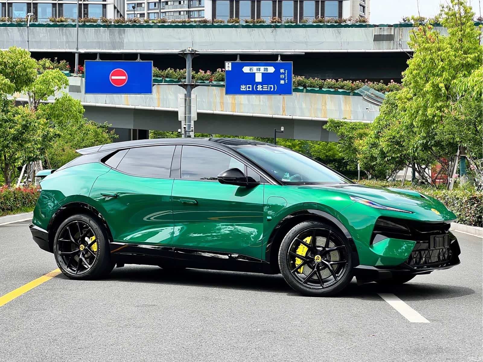 Lotus ELETRE, 2024 3