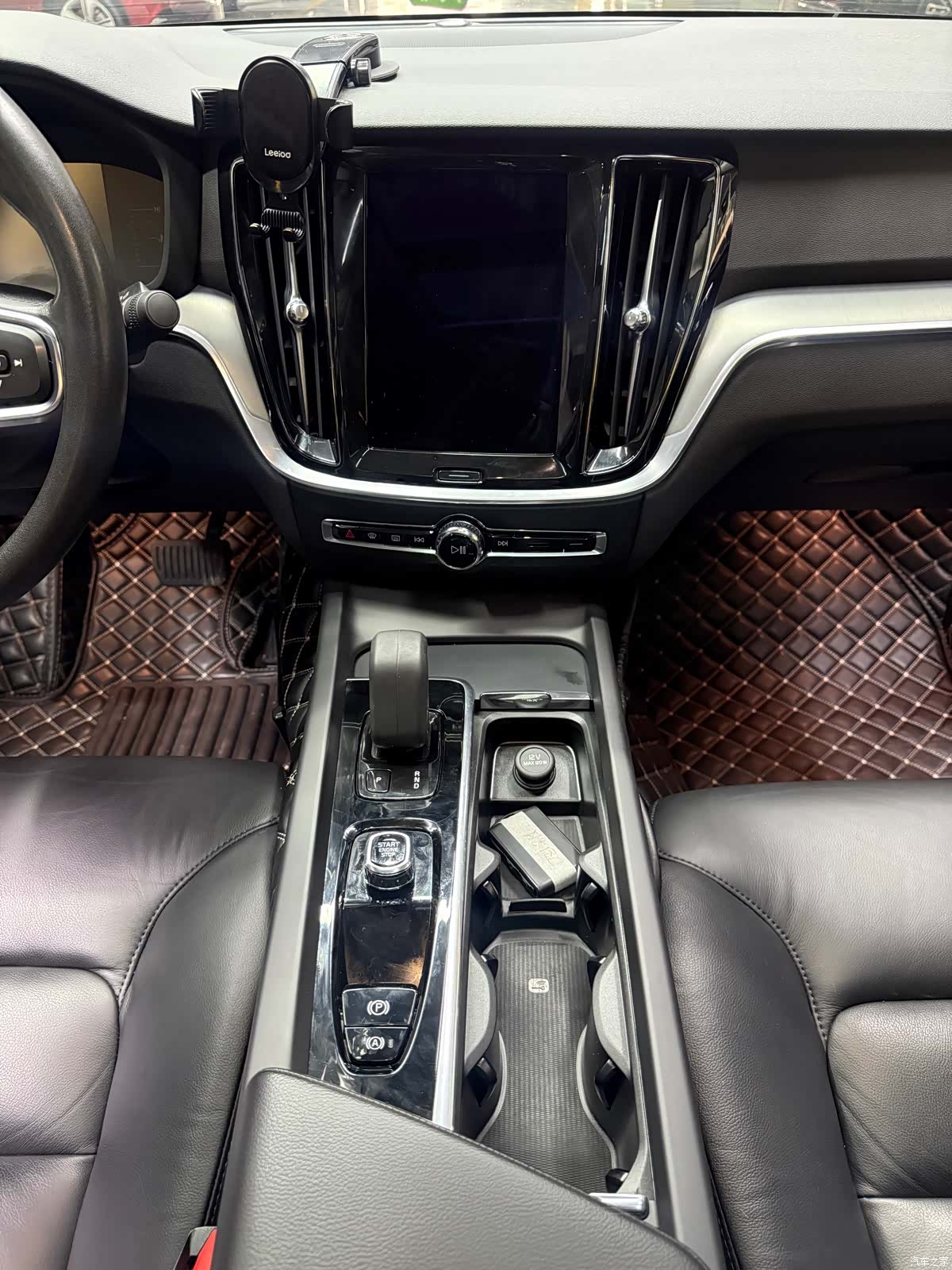 Volvo S60, 2022 12