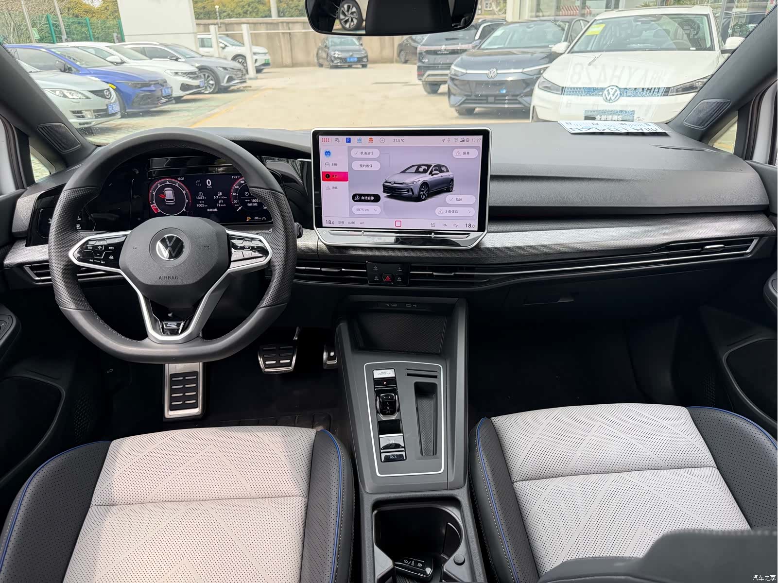 Volkswagen Golf, 2025 8