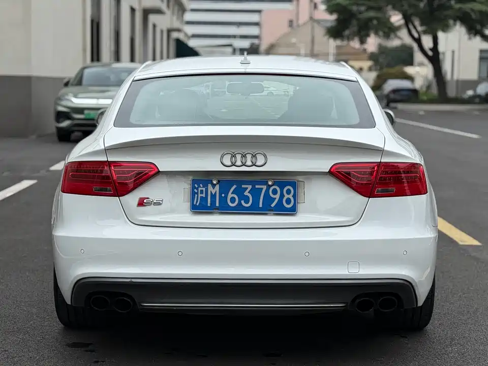 Audi S5