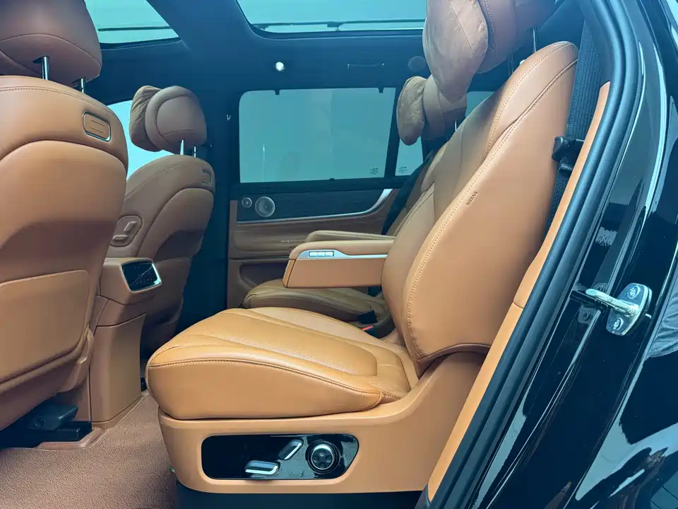 AITO Ask the world M9