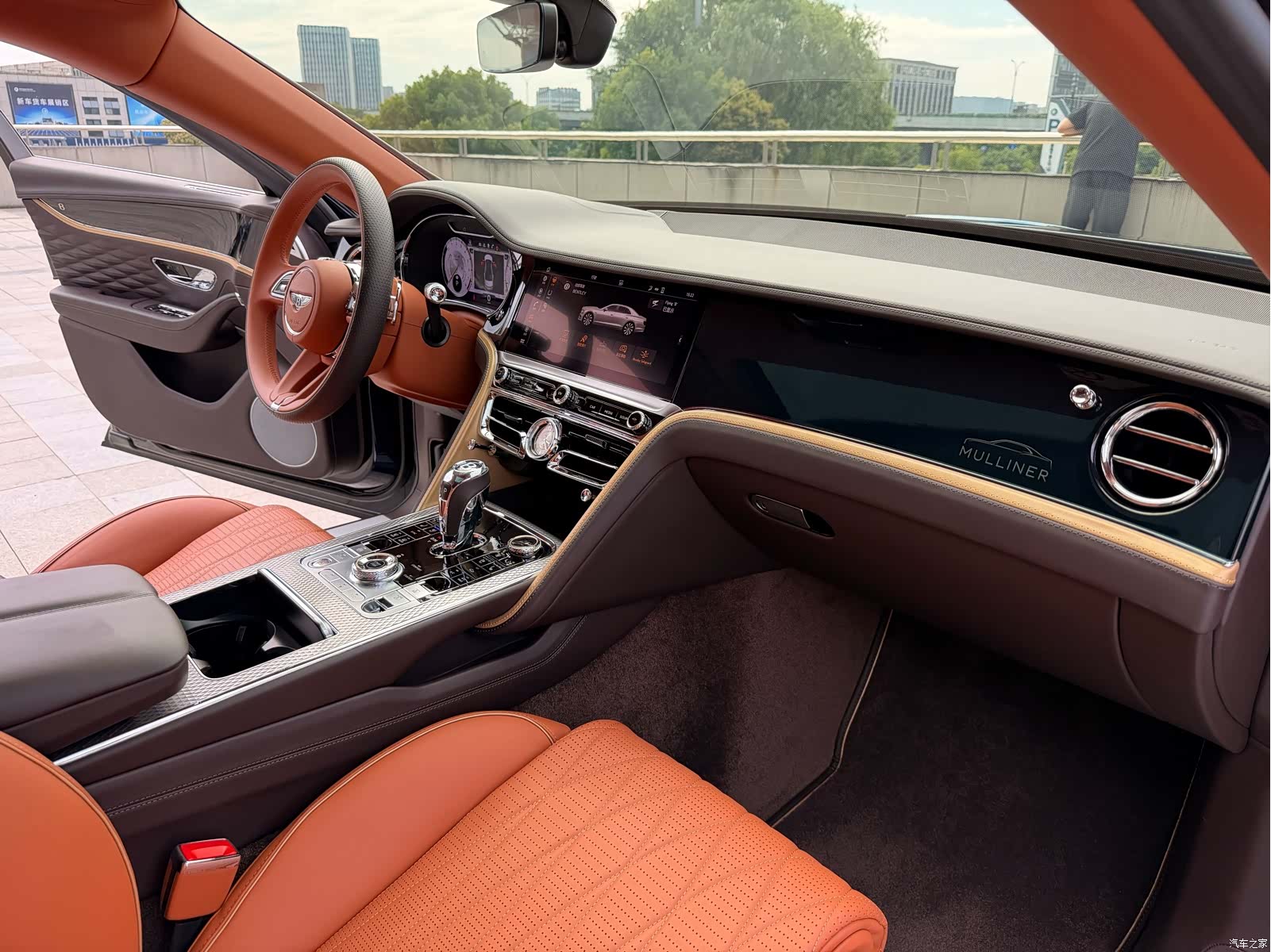 Bentley Flying Spur, 2022 8