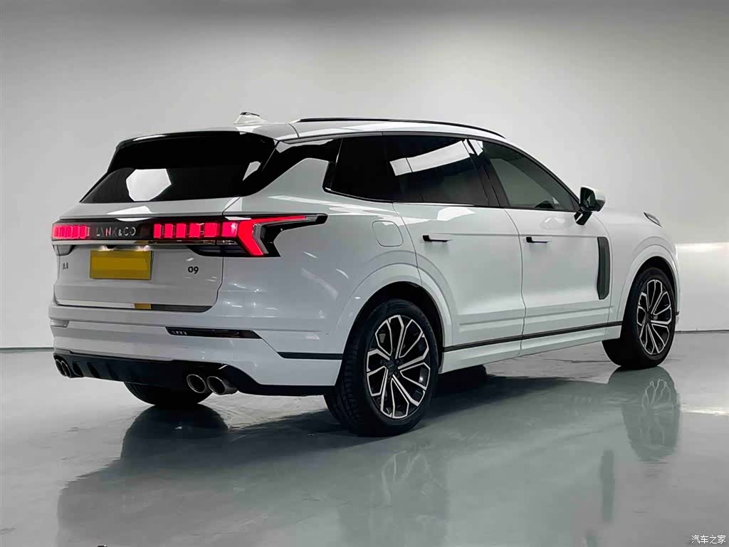 Lynk & Co 02, 2022 все фото