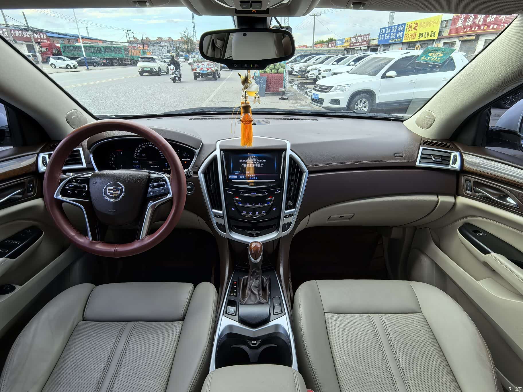 Cadillac SRX, 2016 10