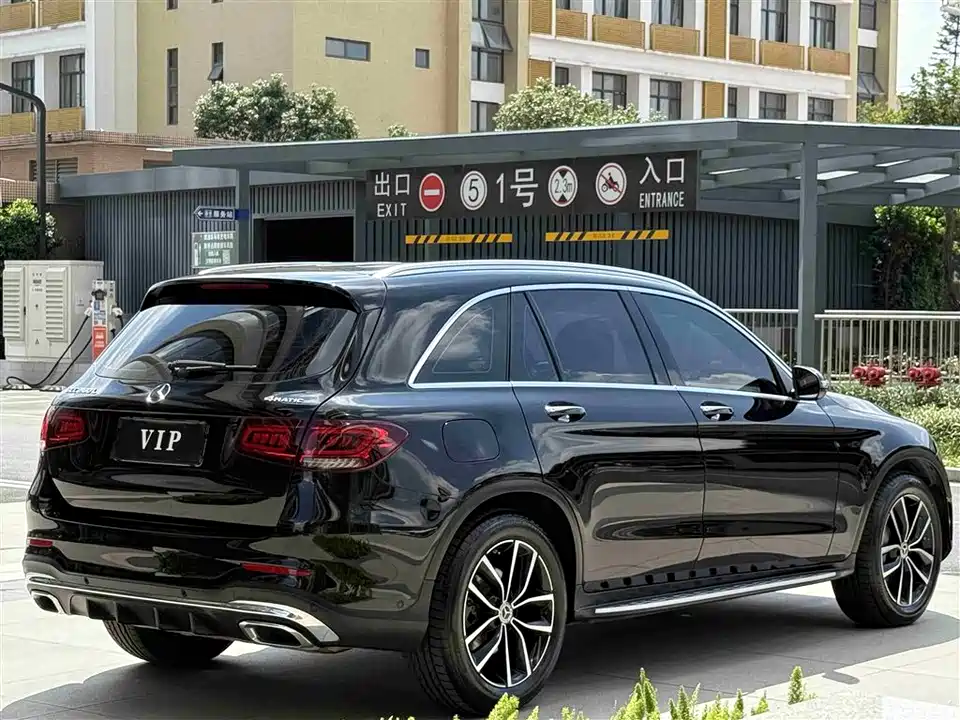Mercedes-Benz GLC Mercedes-Benz GLC