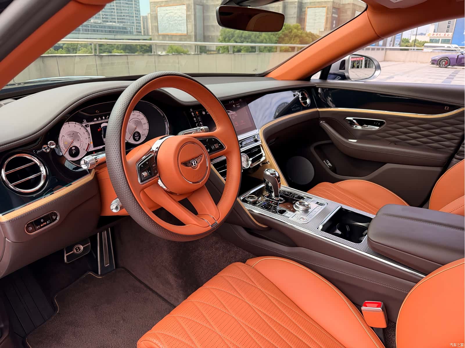 Bentley Flying Spur, 2022 9