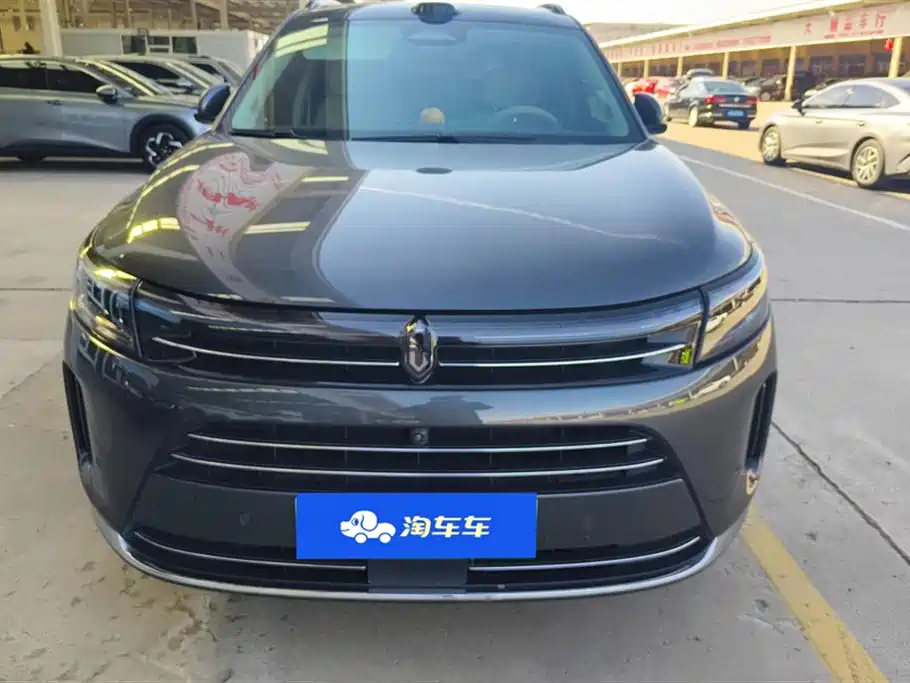 AITO Ask the world M7