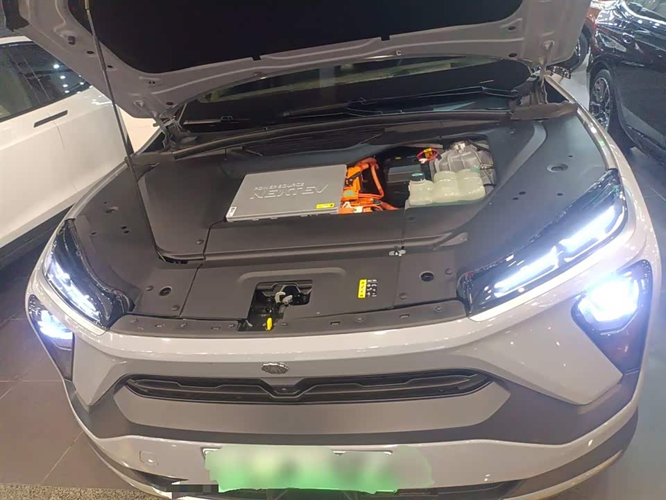 NIO ES6