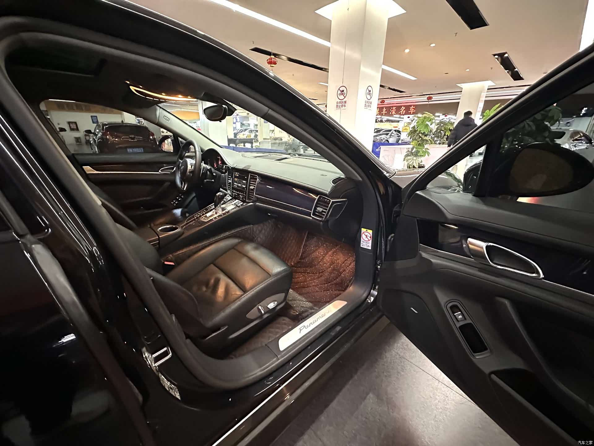 Porsche Panamera, 2010 24