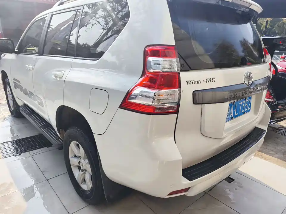 Toyota Prado