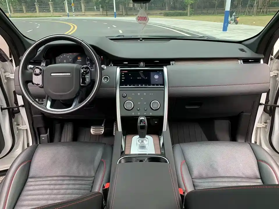 Land Rover Discover sports