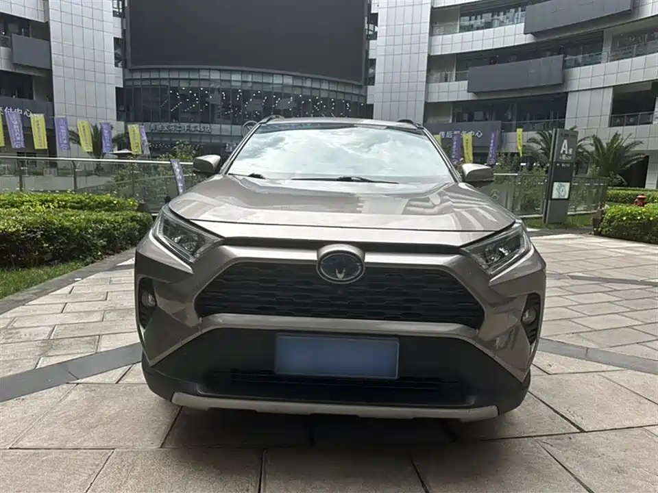 Toyota RAV4 Rongfang