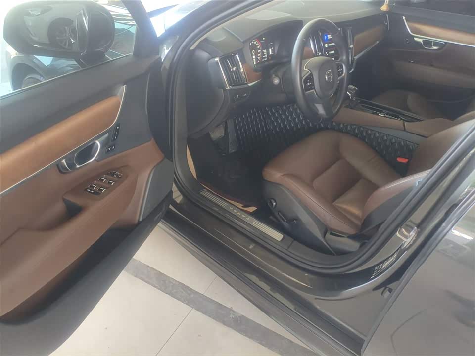 Volvo S90 Volvo S90