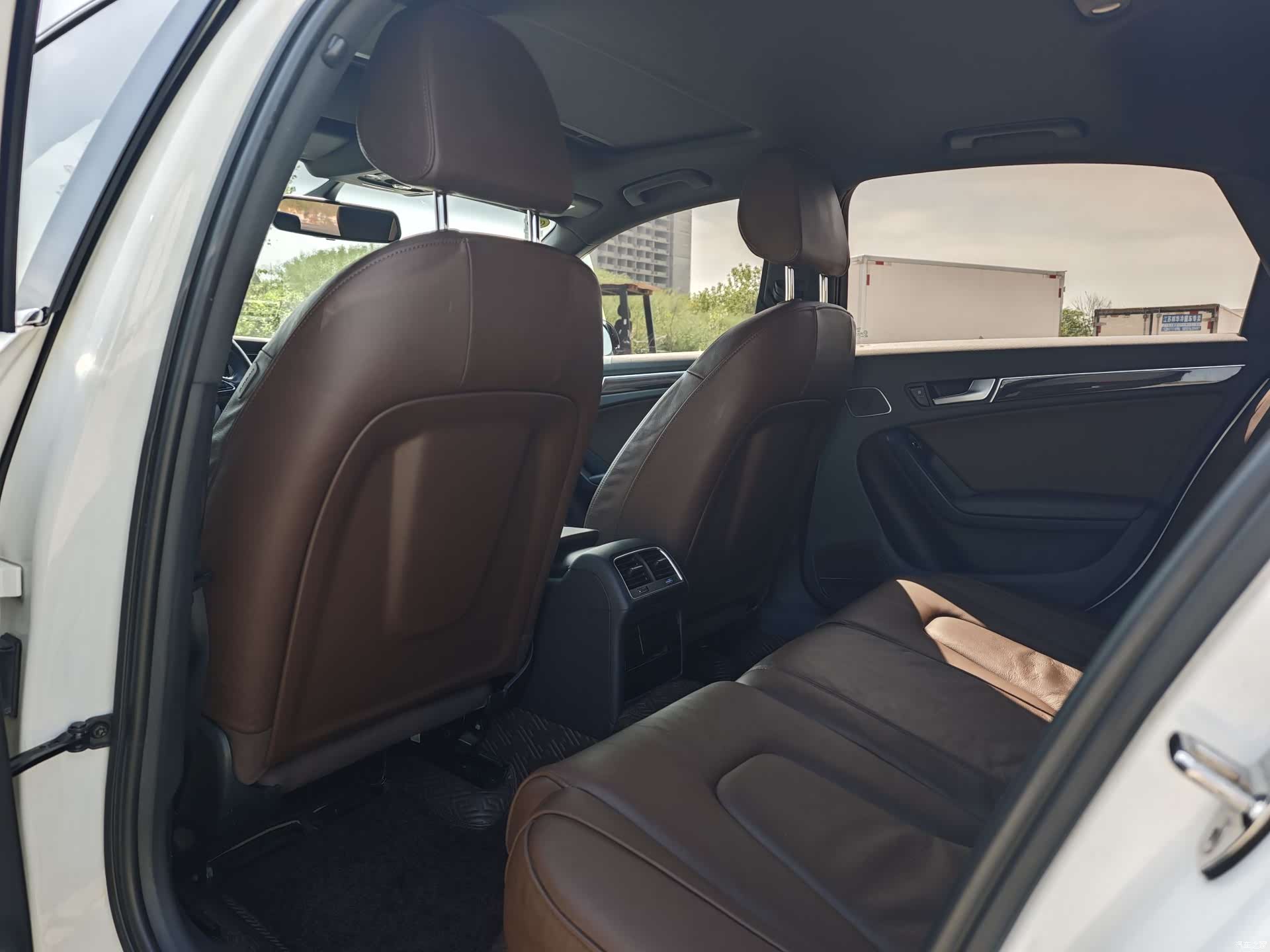 Audi A4L, 2015 все фото