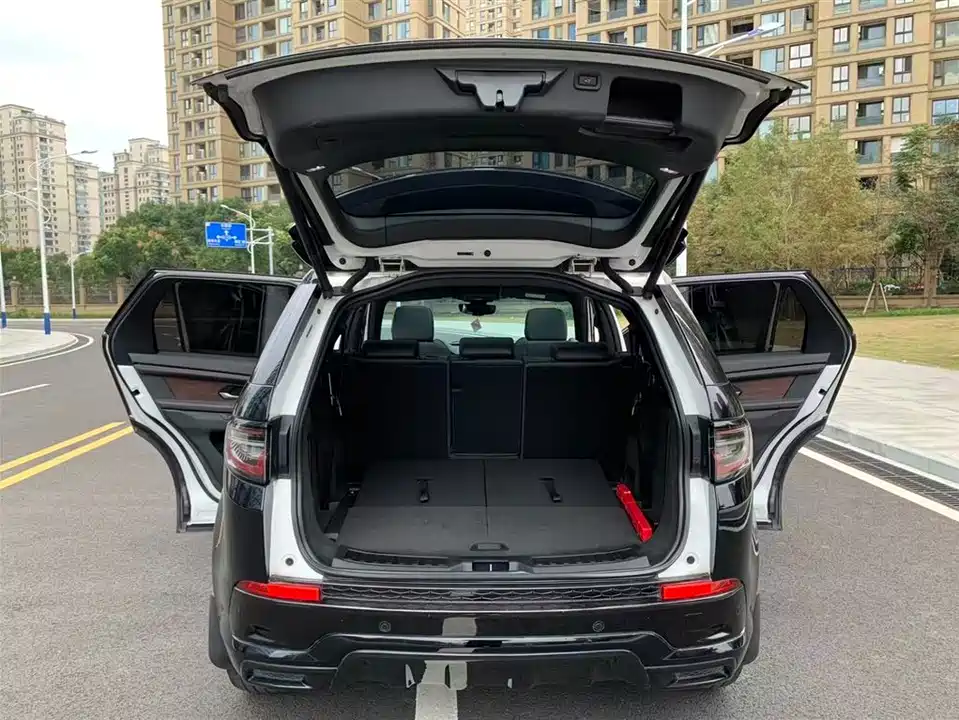 Land Rover Discover sports