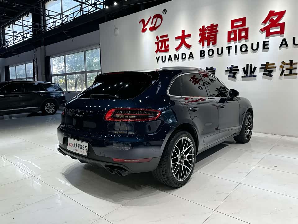 Porsche Macan
