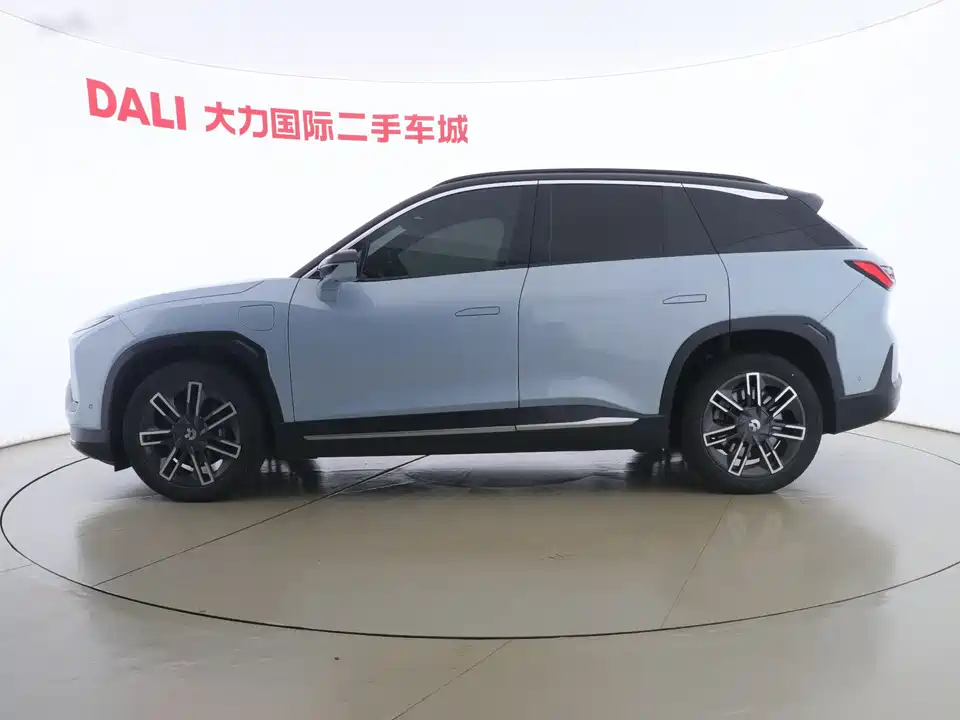 NIO ES6