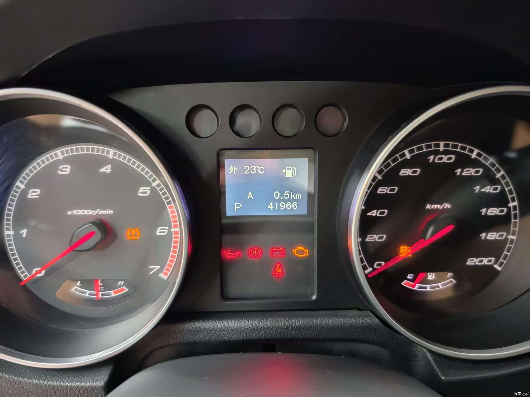BAIC F40, 2019 13