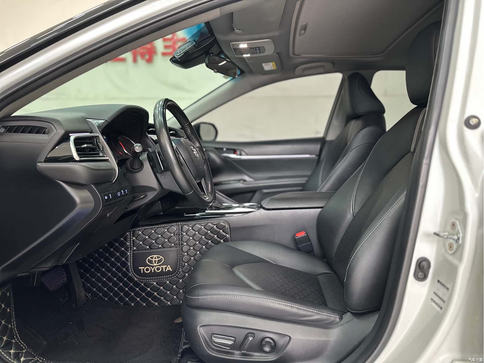 Toyota Camry, 2020 7