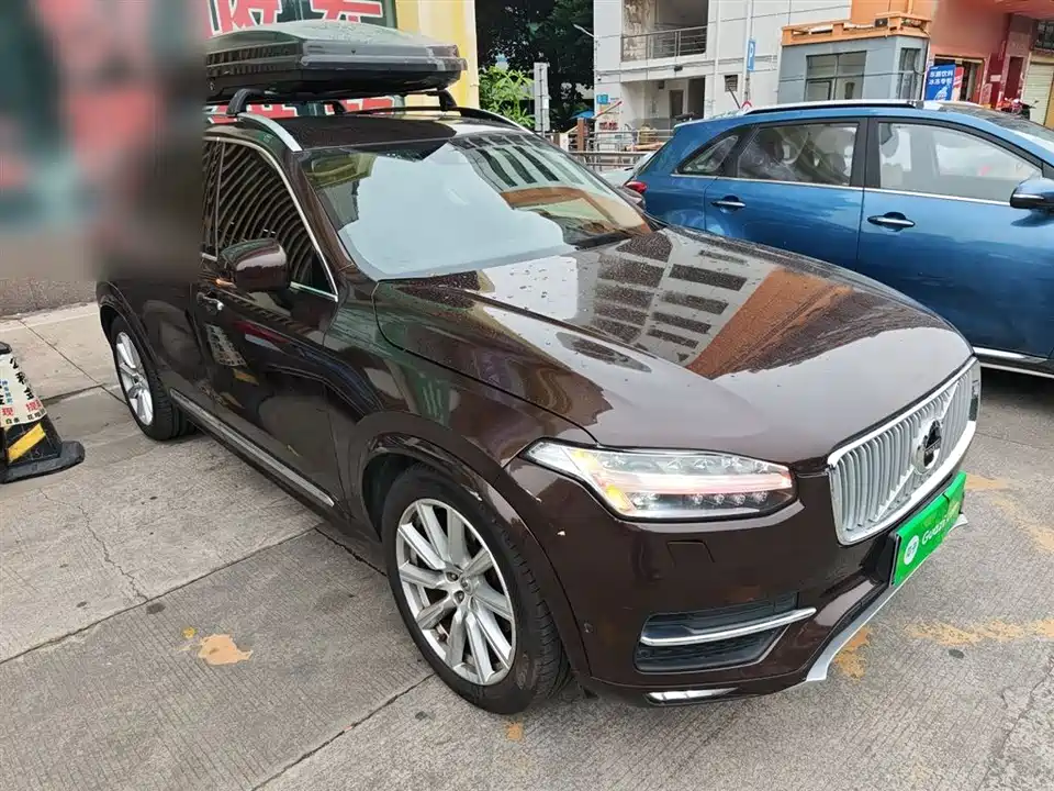 Volvo XC90