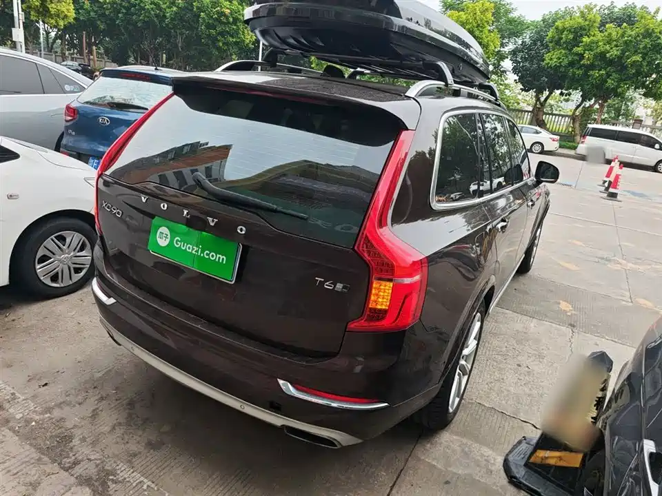 Volvo XC90