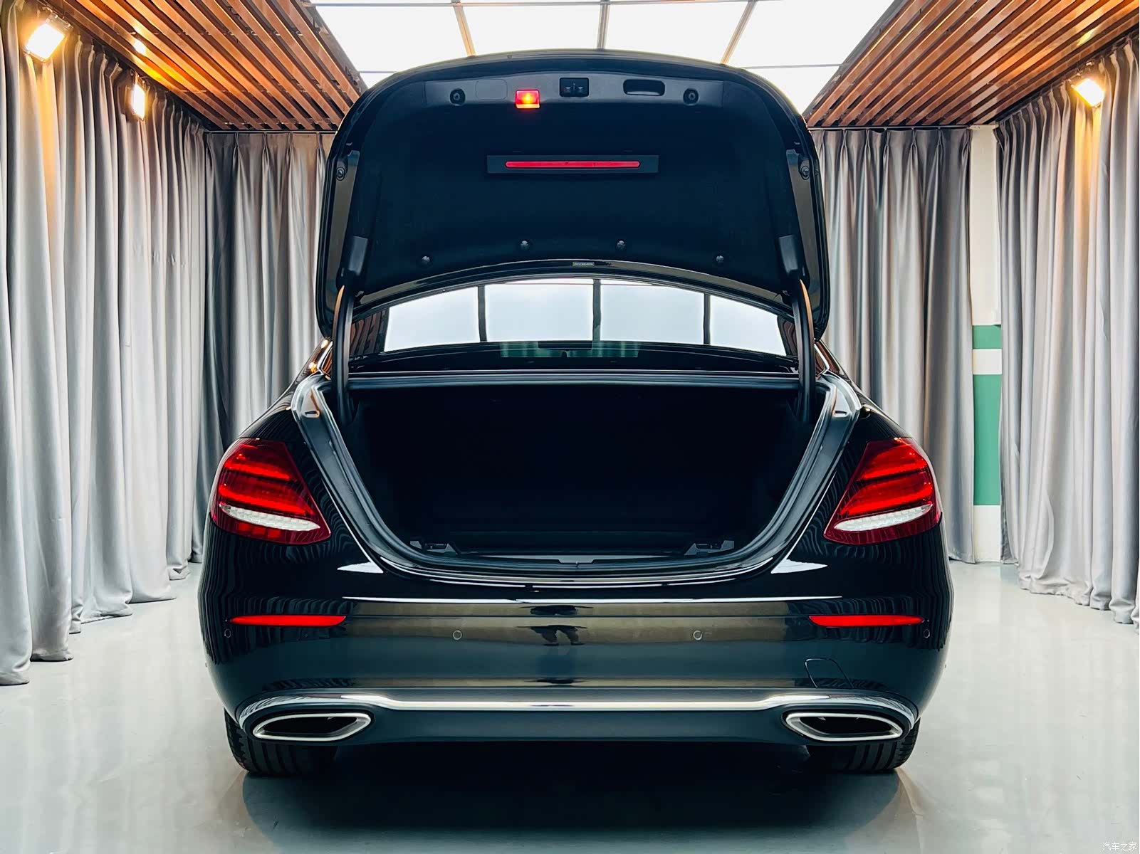 Mercedes-Benz E-Class, 2017 15