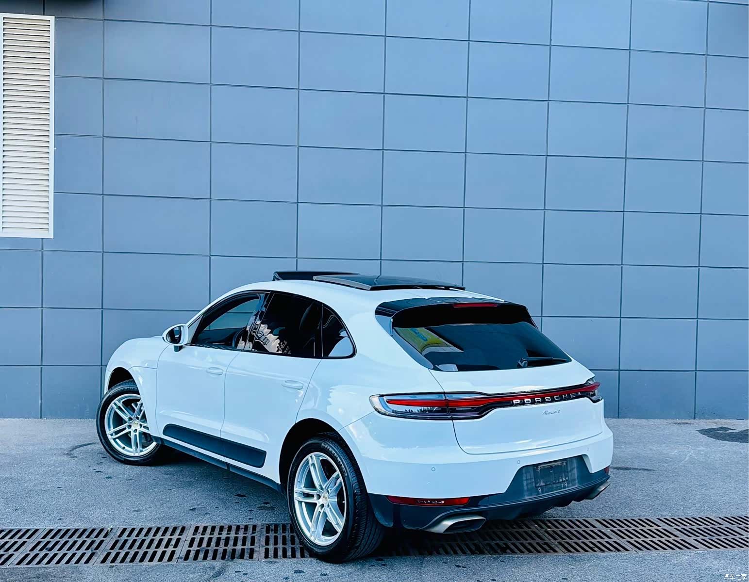Porsche Macan, 2020 все фото