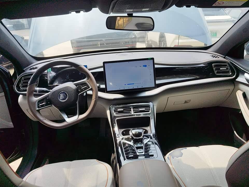 BYD Qin Yuan BYD Qin Yuan