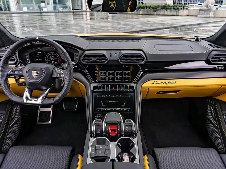 Lamborghini Urus