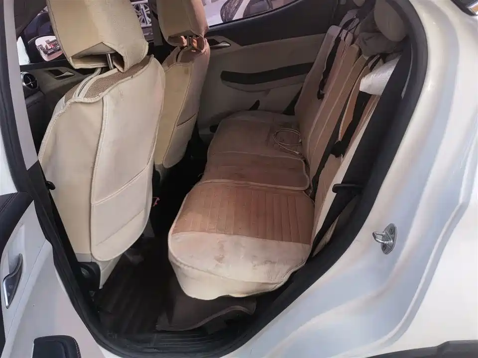 BYD Yuan Pro BYD Yuan Pro