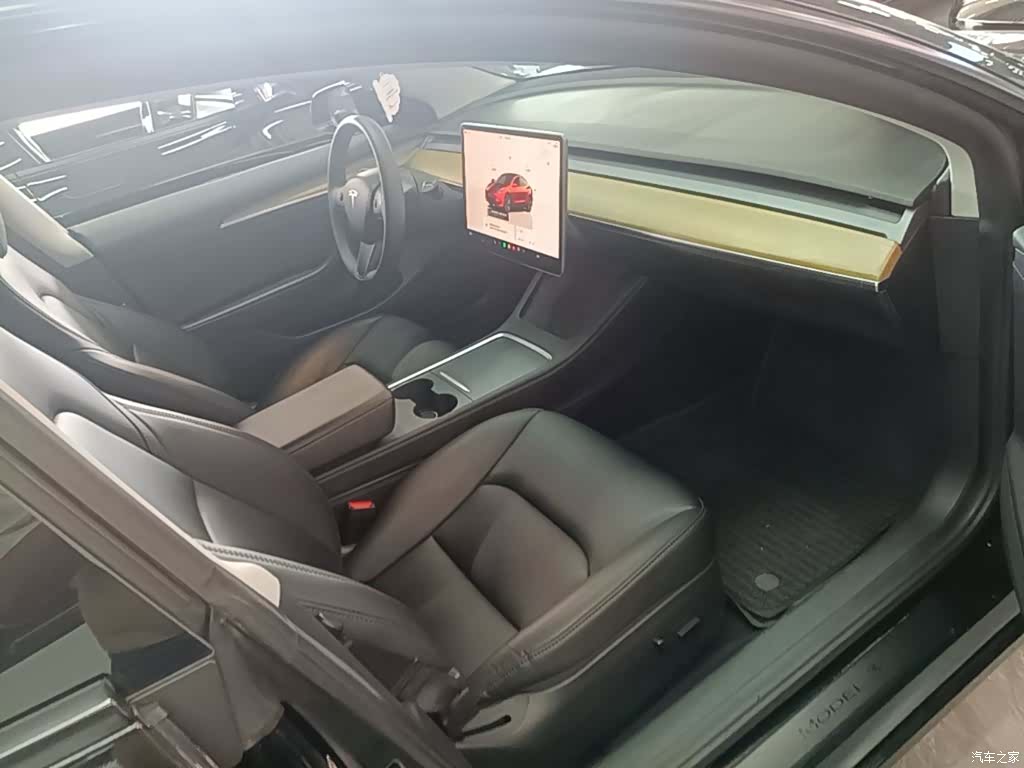 Tesla Model 3, 2023 25
