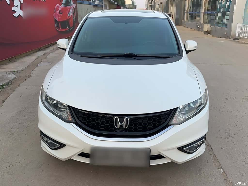 Honda Jade, 2016 6