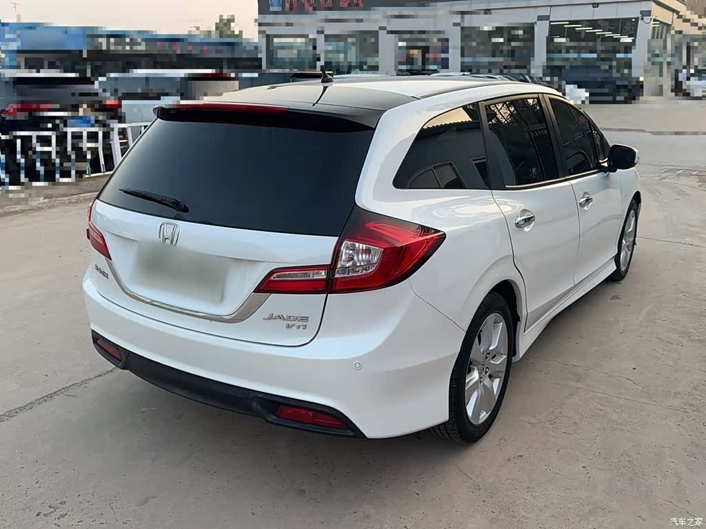 Honda Jade, 2016 7