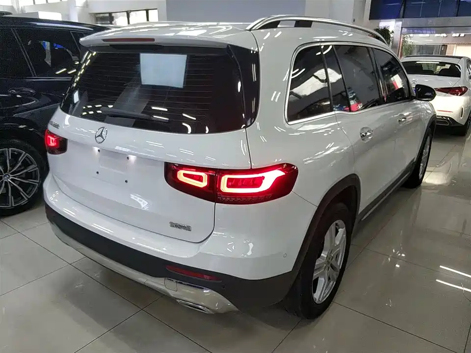 Mercedes-Benz GLB Mercedes-Benz GLB