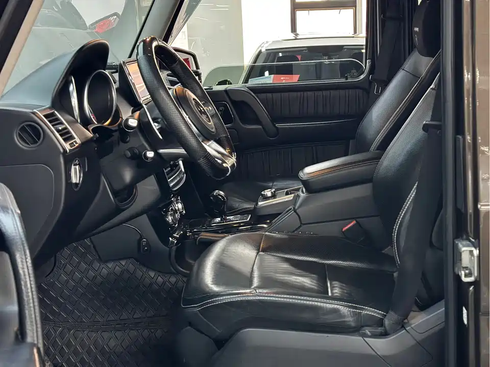 Mercedes-Benz G-class