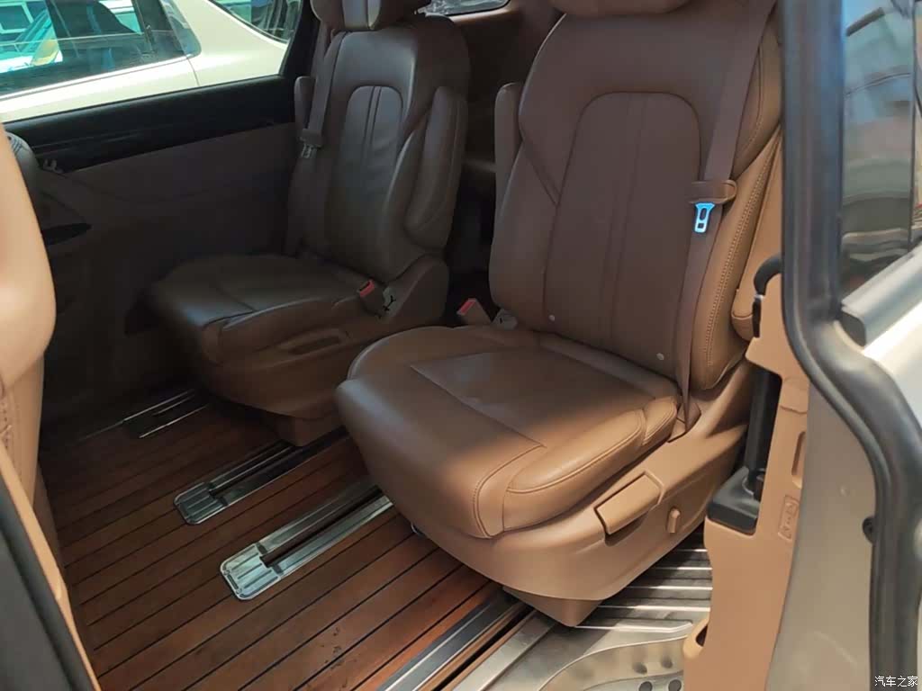 Buick GL8, 2019 17