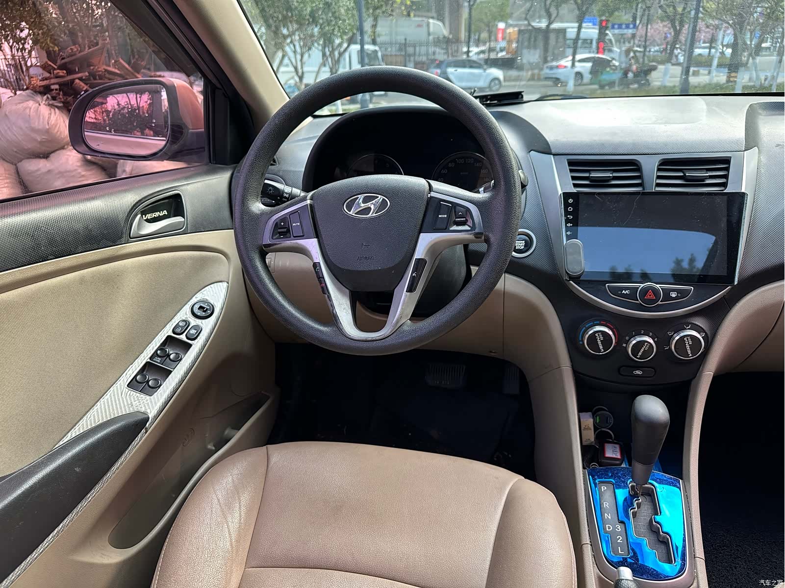 Hyundai GLX, 2016 12